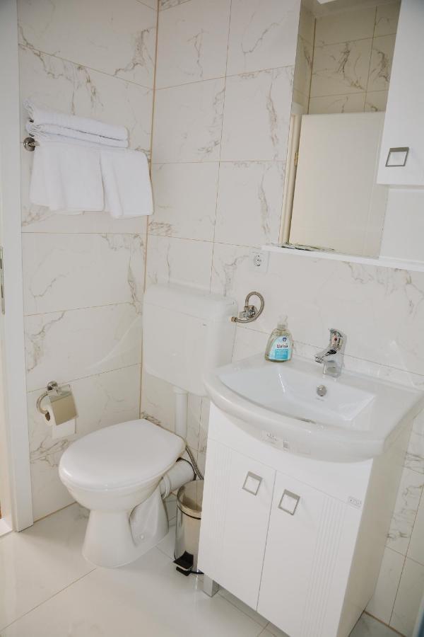 Hotel Divanhana Brčko Exteriör bild