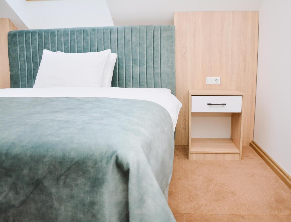 Hotel Divanhana Brčko Exteriör bild