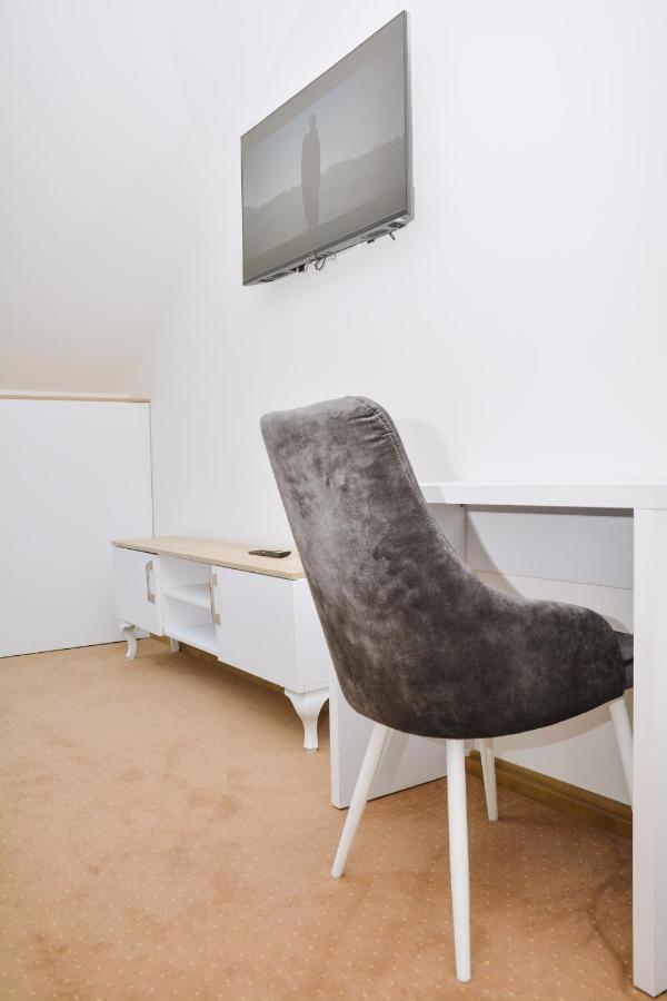 Hotel Divanhana Brčko Exteriör bild