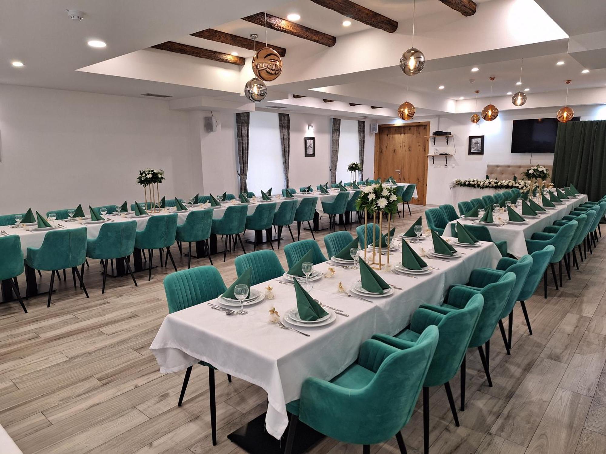 Hotel Divanhana Brčko Exteriör bild